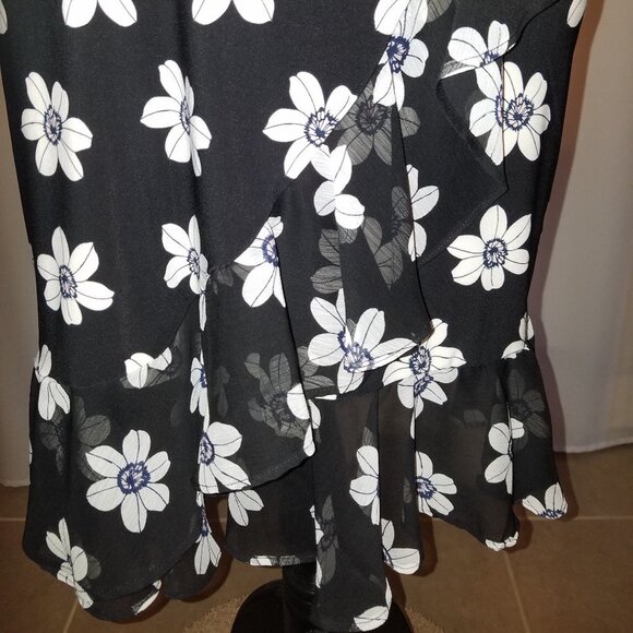Tommy Hilfiger Black white flower ruffle dress 4 - Picture 4 of 6